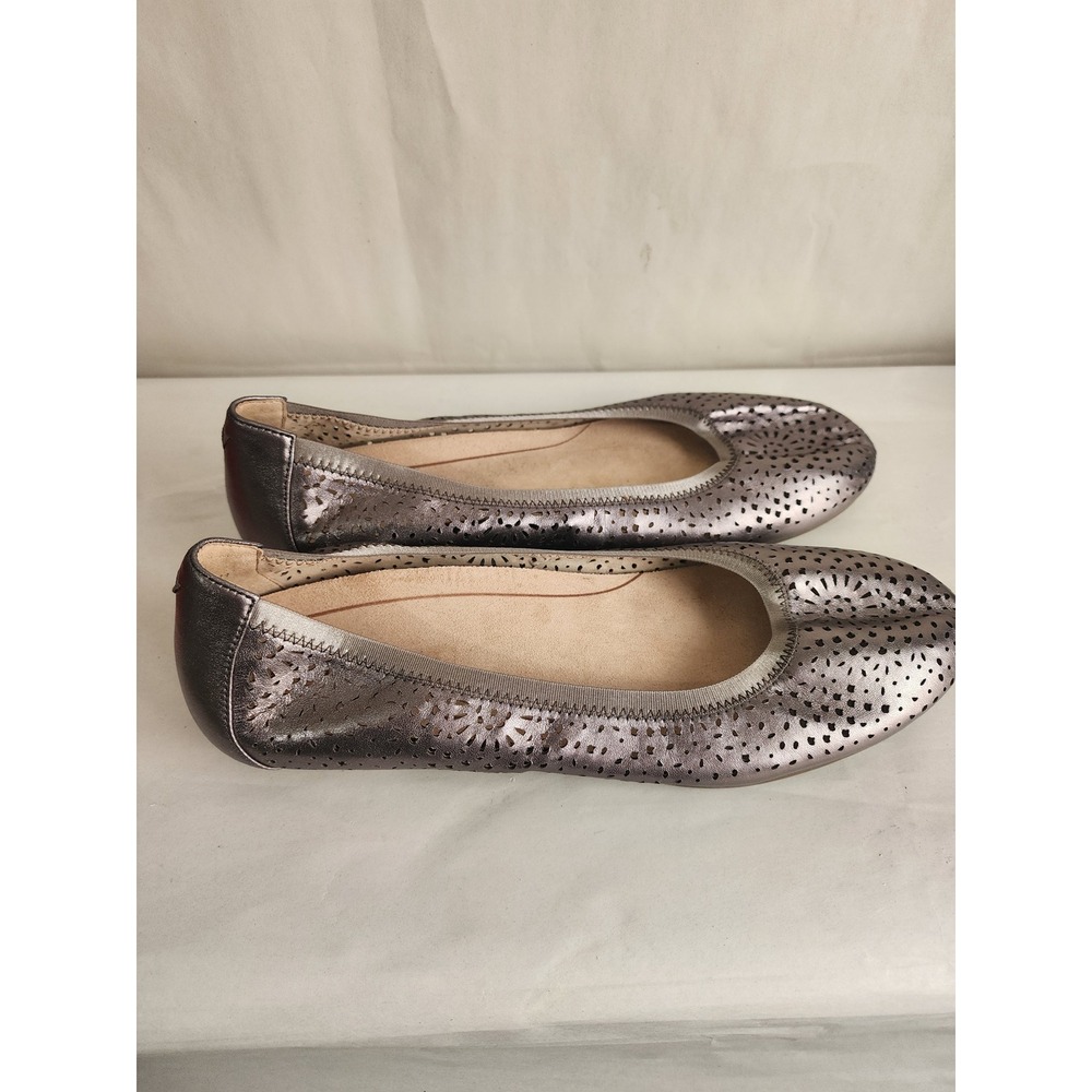 Vionic Women's Size 11 Metallic Pewter Perforated Leather Ballet Flats
